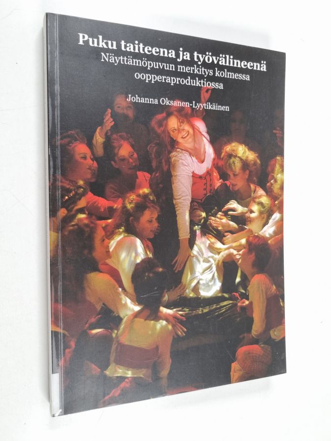 Puku taiteena ja työvälineenä