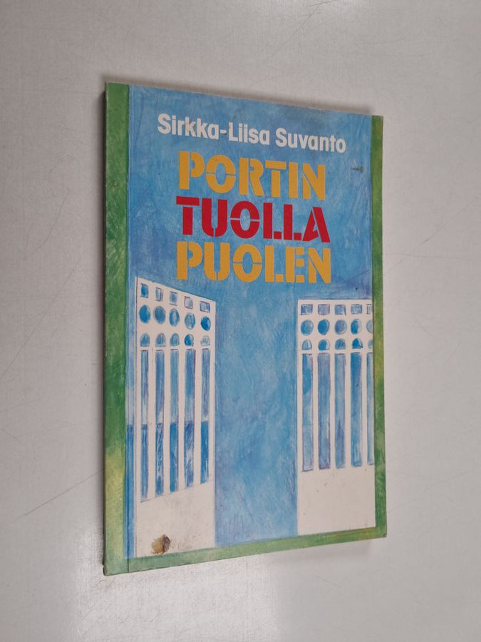 Portin tuolla puolen
