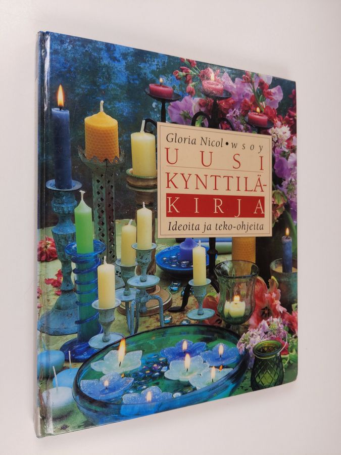 Uusi kynttiläkirja