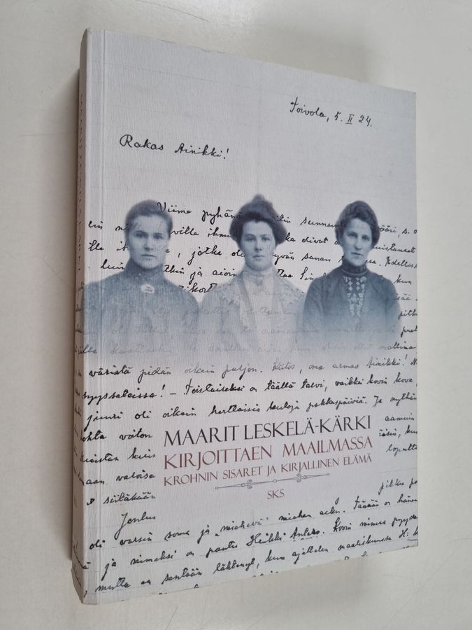 Kirjoittaen maailmassa