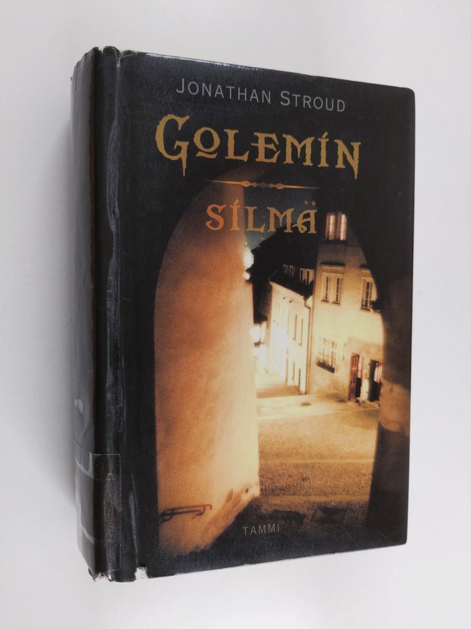 Golemin silmä