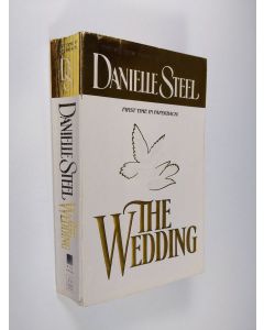 Kirjailijan Danielle Steel käytetty kirja The Wedding