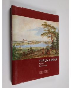 käytetty kirja Turun linna = Åbo slott = Turku castle (Mukana kuvakortteja)