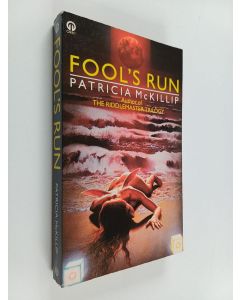 Kirjailijan Patricia A. McKillip käytetty kirja Fool's Run