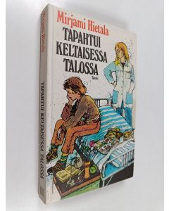 Kirjailijan Mirjami Hietala käytetty kirja Tapahtui keltaisessa talossa