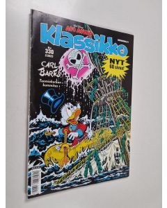 Kirjailijan Walt Disney käytetty teos Aku Ankka klassikko 2/2023