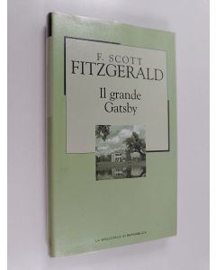 Kirjailijan F. Scott Fitzgerald käytetty kirja Il grande Gatsby