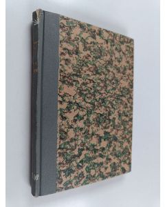 Kirjailijan Sakari Saarikivi käytetty kirja Art in Finland = Les beaux-arts finlandais = Die bildende Kunst in Finland