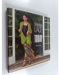Kirjailijan Jane Sowerby käytetty kirja Victorian lace today