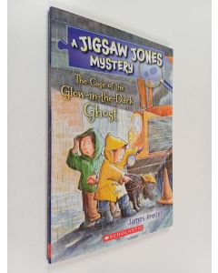 Kirjailijan James Preller käytetty kirja The Case of the Glow-in-the-dark Ghost