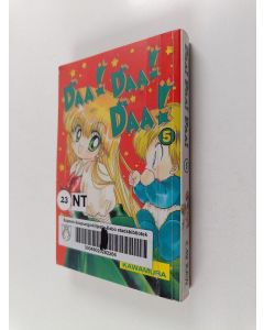 Kirjailijan Mika Kawamura käytetty kirja Daa! Daa! Daa! 5