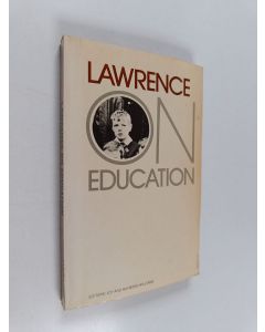 Kirjailijan David Herbert Lawrence käytetty kirja D.H. Lawrence on Education