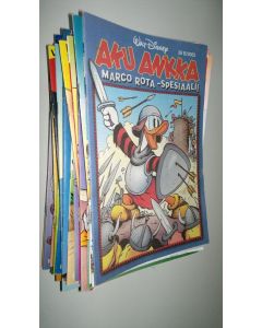 käytetty kirja Aku Ankan vuosikerta 2005 (nro 51 puuttuu)