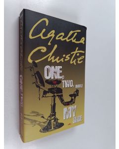 Kirjailijan Agatha Christie käytetty kirja One, Two, Buckle My Shoe