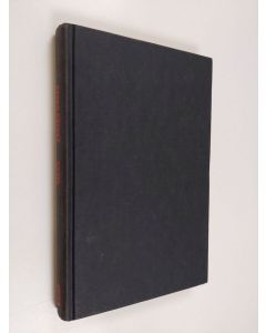 Kirjailijan Kauko Röyhkä käytetty kirja Silvia