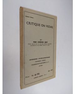 Kirjailijan Surendra Ajnat käytetty teos Critique on vedas