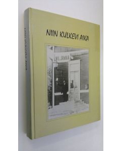 Kirjailijan Hilkka Tilli käytetty kirja Niin kulkevi aika
