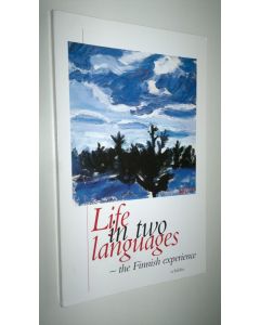 käytetty kirja Life in two languages : the Finnish experience