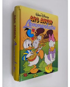 Kirjailijan Walt Disney käytetty kirja Aku Ankan lemmenkutsu