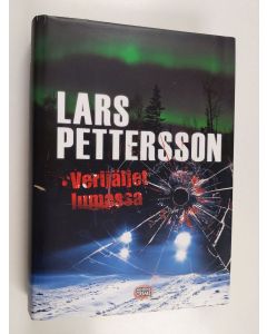 Kirjailijan Lars Pettersson käytetty kirja Verijäljet lumessa