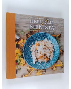 Kirjailijan Ingrid Holmberg käytetty kirja Herkkuja sienistä