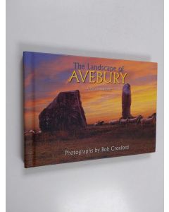 Kirjailijan Bob Croxford käytetty kirja Landscape of Avebury