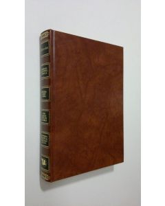 käytetty kirja Kirjavaliot : Perrault, E. G. : Kohtaus aluevesirajalla ; Eckert, Allan W. : Haukkamäen poika ; Rickett, Frances & McGraw, Steven : Niin kauan kuin on elämää ; Cornwell, Bernard : Kapteeni Sharpe ja Espanjan kulta (ERINOMAINEN)