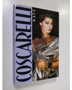 Kirjailijan Kate Coscarelli käytetty kirja Tähdeksi syntynyt