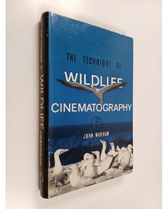 Kirjailijan John Warham käytetty kirja The Technique of Wildlife Cinematography