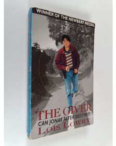 Kirjailijan Lois Lowry käytetty kirja The Giver