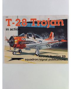 Kirjailijan Al Adcock käytetty teos T-28 Trojan in Action