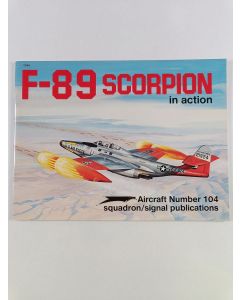 Kirjailijan Larry Davis & Dave Menard käytetty teos F-89 Scorpion in Action