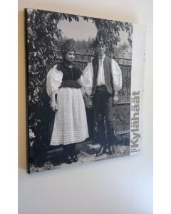 Kirjailijan Istvan Kecskemeti käytetty kirja Kylähäät