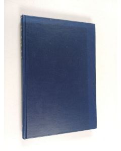 Kirjailijan John Mulgan käytetty kirja An introduction to English literature