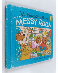 Kirjailijan Stan Berenstain & Jan Berenstain käytetty kirja The Berenstain Bears and the Messy Room