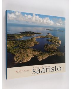 Kirjailijan Hannu Vallas käytetty kirja Maailman kaunein saaristo