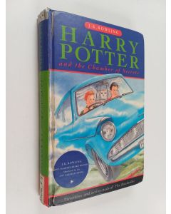 Kirjailijan J. K. Rowling käytetty kirja Harry Potter and the chamber of secrets