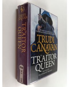 Kirjailijan Trudi Canavan käytetty kirja The traitor queen