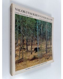 käytetty kirja Valokuvauksen vuosikirja 1980