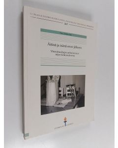 Kirjailijan Tiina Hokkanen käytetty kirja Äitinä ja isänä eron jälkeen : yhteishuoltajavanhemmuus arjen kokemuksena