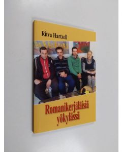 Kirjailijan Ritva Hartzell käytetty kirja Romanikerjäläisiä yökylässä (signeerattu)