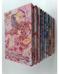 Kirjailijan Arina Tanemura käytetty kirja Sakura Hime: The Legend of Princess Sakura 1-12 (ERINOMAINEN)