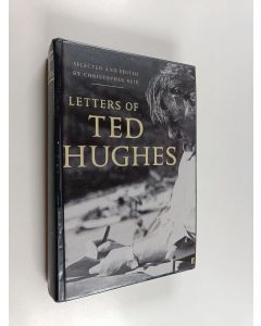 Kirjailijan Ted Hughes käytetty kirja Letters of Ted Hughes