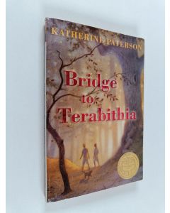 Kirjailijan Katherine Paterson käytetty kirja Bridge to Terabithia