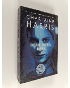 Kirjailijan Charlaine Harris käytetty kirja Dead until dark : 2009