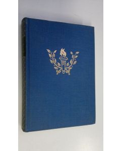 Kirjailijan Ilpo Kaukovalta käytetty kirja Lippujen hulmutessa