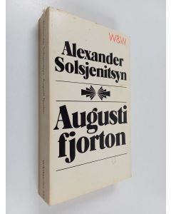 Kirjailijan Aleksandr Solzenitsyn käytetty kirja Augusti fjorton : (gamla tideräkningen)