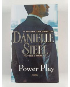 Kirjailijan Danielle Steel uusi kirja Power Play - A Novel