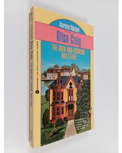 Kirjailijan Charlotte Macleod & Alisa Craig käytetty kirja The Grub and Stakers Quilt a Bee