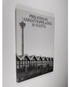 Kirjailijan Toive Pietarinen käytetty kirja Pirkanmaan Ammattioppilaitos 1960-1990
